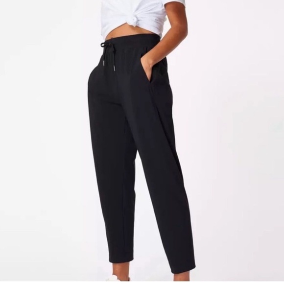 NEW sweaty Betty explorer pant size M 6 black - Picture 1 of 7